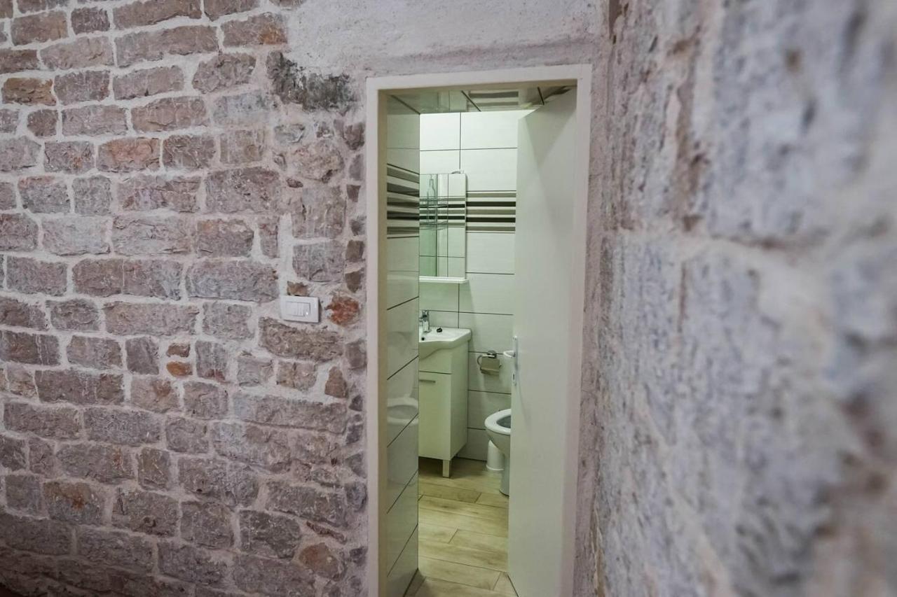 Studio Apartment In The Old City Of Šibenik Esterno foto