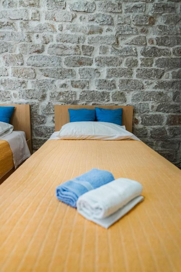 Studio Apartment In The Old City Of Šibenik Esterno foto